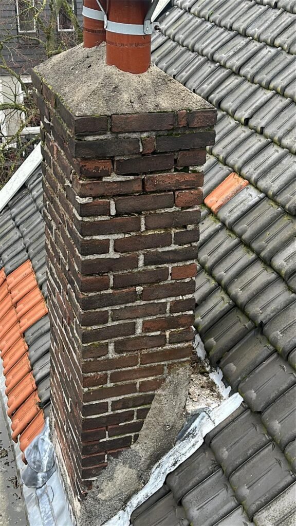 Dakproject van ETT Dakdekkers: afgewerkte dakbedekking met opstand
