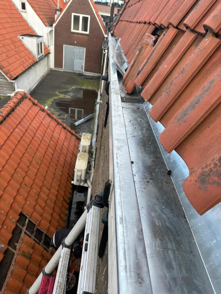 Dakproject van ETT Dakdekkers: plat dak tijdens renovatie